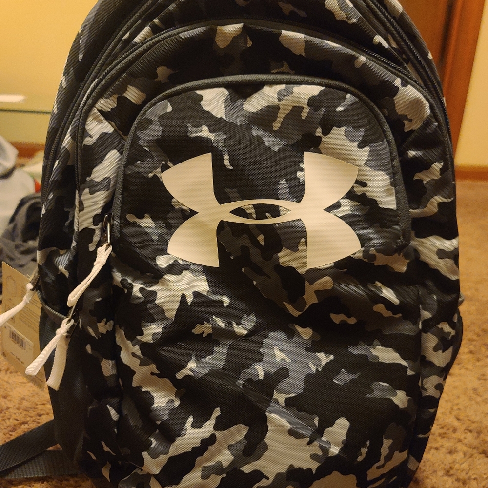 Under Armour Camo Backpack 🎒